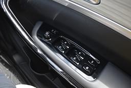 Mahindra Xuv700 Door Controls