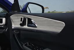 Mahindra Xuv700 Body Colored Bumpers