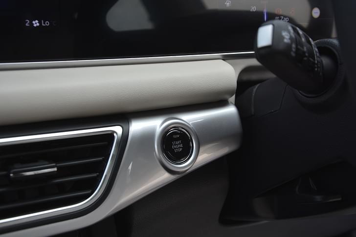 Mahindra Xuv700 Dashboard