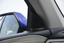 Mahindra Xuv700 Color Blue
