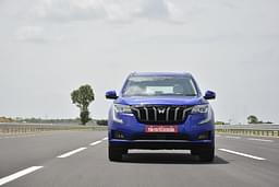 Mahindra Xuv700 Front View