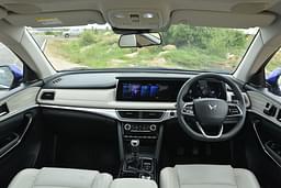 Mahindra Xuv700 Dashboard
