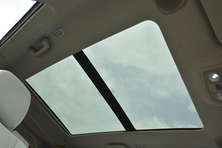 Mahindra Xuv700 Car Roof