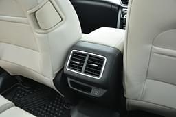 Mahindra Xuv700 Second Row Seats
