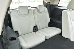 Mahindra Xuv700 Second Row Seats
