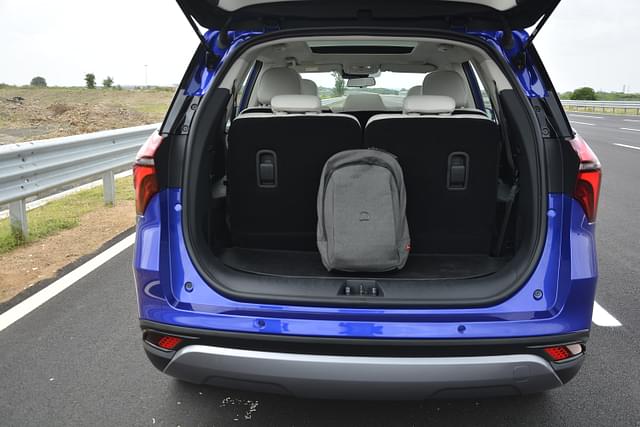 Rear View Image - 7921
