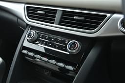 Mahindra Xuv700 Ac Vents Front