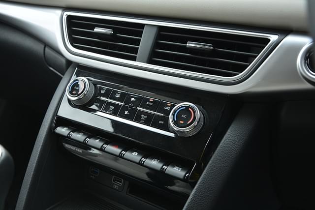 Ac Vents Front Image - 8067