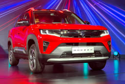 Maruti Suzuki Brezza Front Right Three Quarter Maruti Suzuki Brezza Front Right Three Quarter