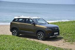 Maruti Suzuki Brezza Front Right Three Quarter