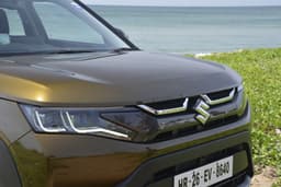 Maruti Suzuki Brezza Front Right Three Quarter
