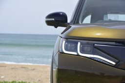 Maruti Suzuki Brezza Front Right Three Quarter