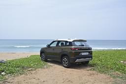 Maruti Suzuki Brezza Front Right Three Quarter