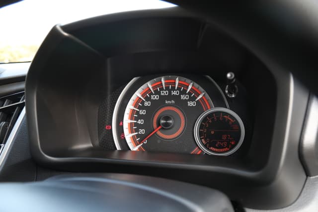 Instrument Cluster Image - 11774