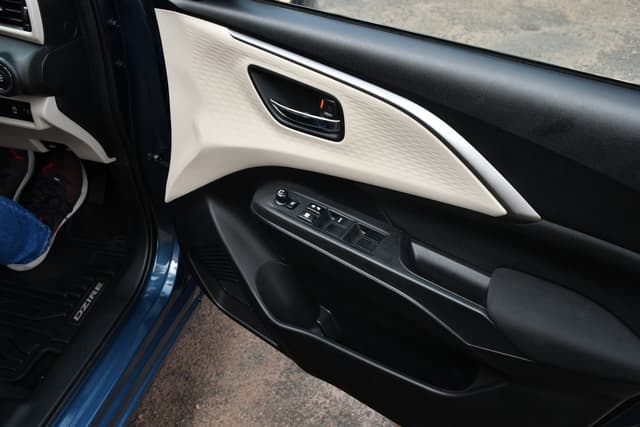 Door Controls Image - 7713