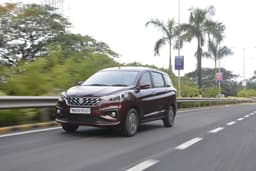 Maruti Suzuki Ertiga Front Right Three Quarter