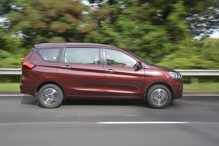 Maruti Suzuki Ertiga Front Right Three Quarter