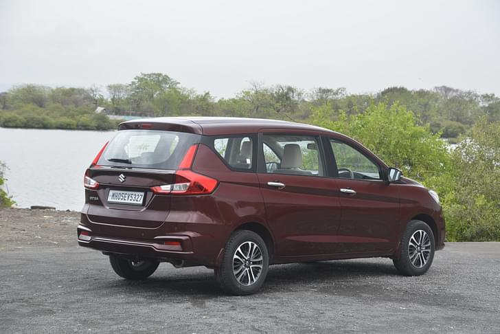Maruti Suzuki Ertiga Front Right Three Quarter