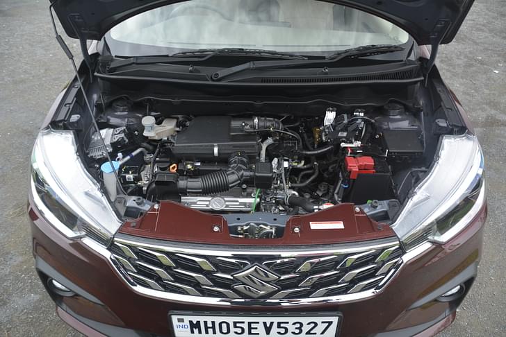 Maruti Suzuki Ertiga Color Maroon