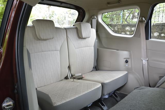 Headrests Image - 16568