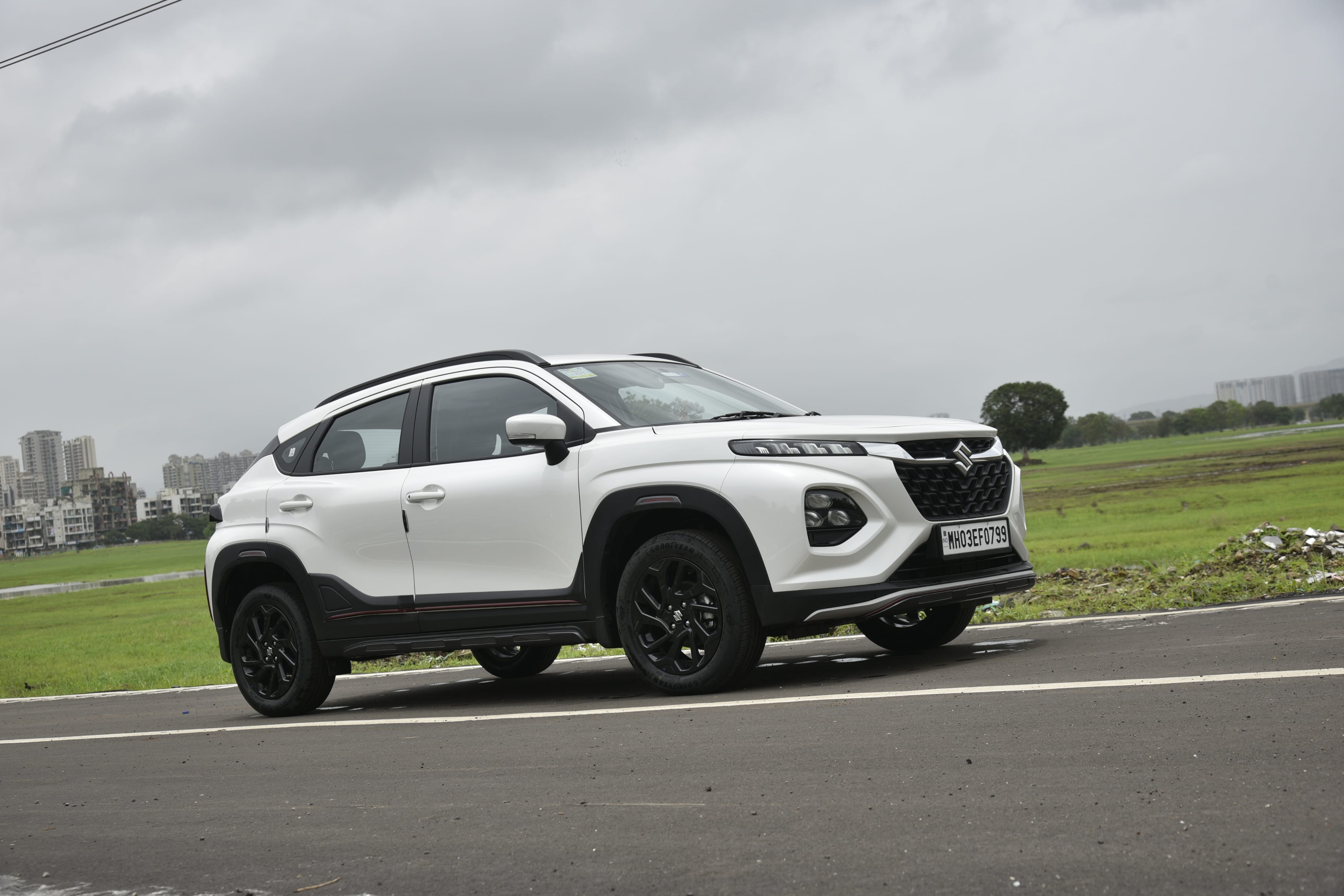 Maruti Suzuki Fronx Front Right Three Quarter