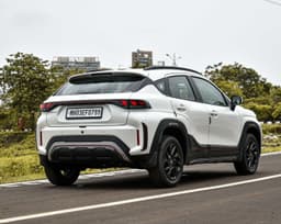 Maruti Suzuki Fronx Front Right Three Quarter