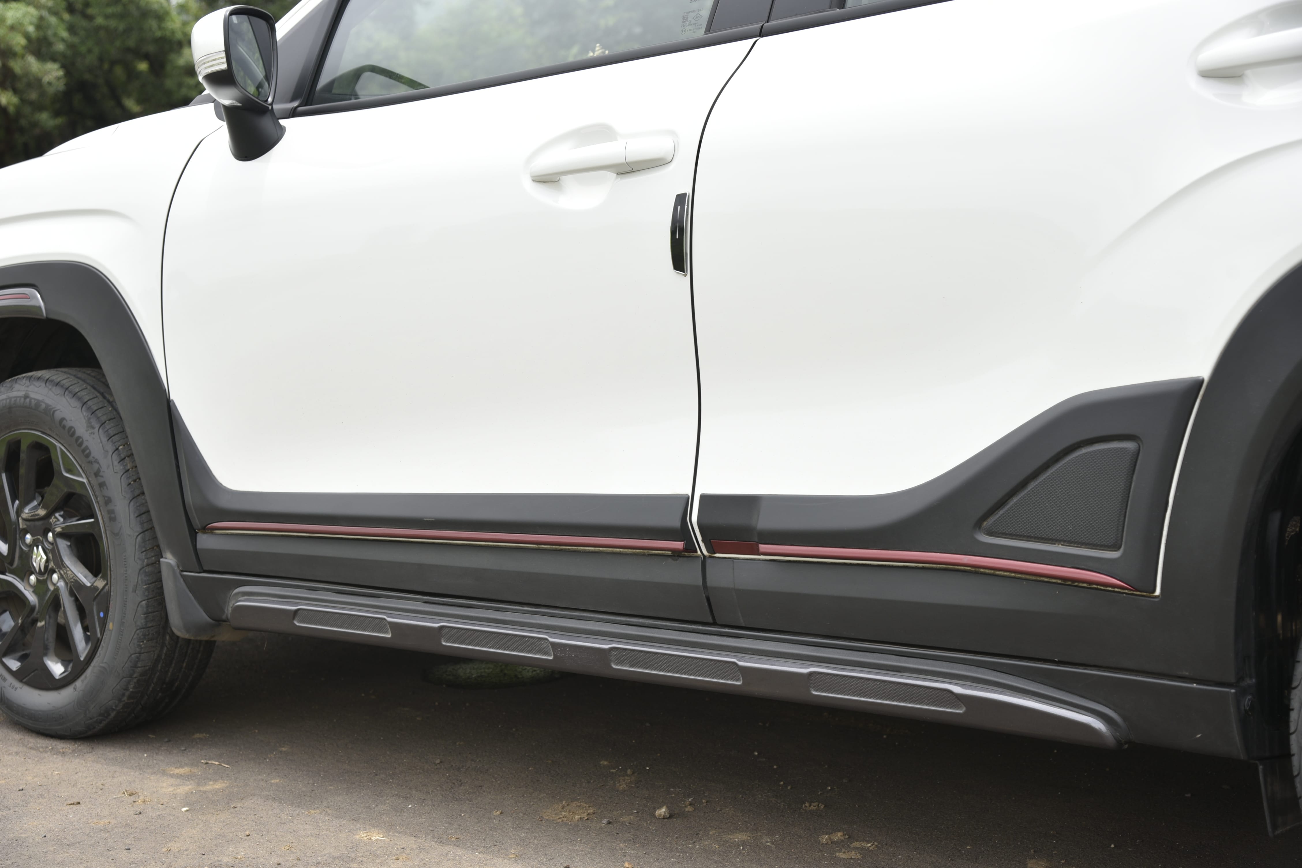 Maruti Suzuki Fronx Alloy Wheels Image – Fronx Photos in India ...