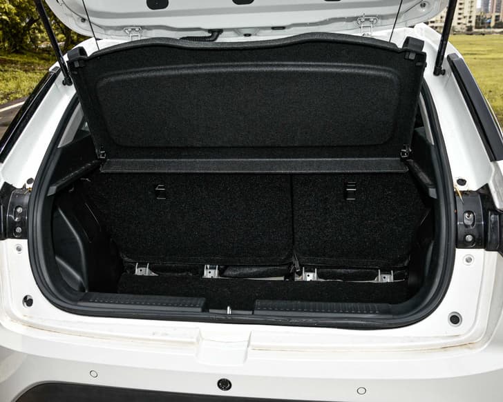 Maruti Suzuki Fronx Color White