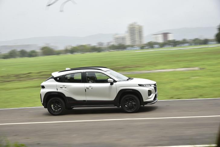 Maruti Suzuki Fronx Color White