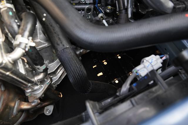 Open Bonnet Engine Shot Image - 15255