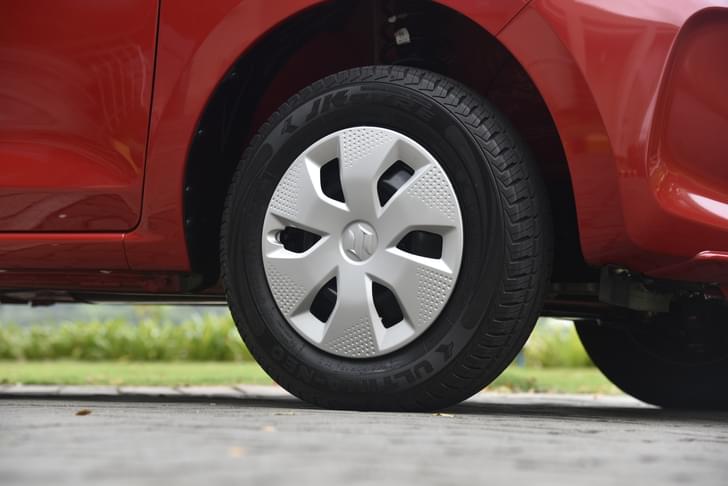 Maruti Suzuki Alto K10 Alloy Wheels False