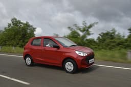 Maruti Suzuki Alto K10 Front Right Three Quarter