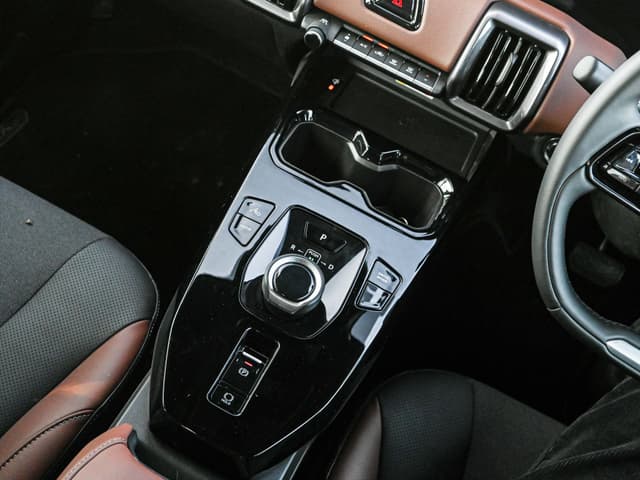 Cup Holders Image - 31193