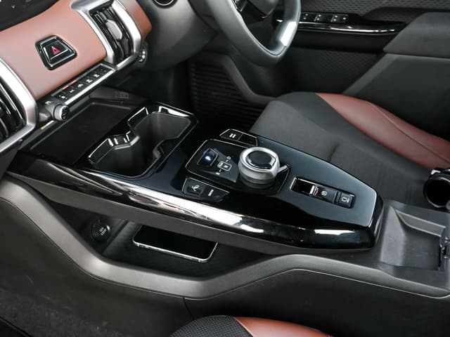 Electronic Parking Brake Image - 31185
