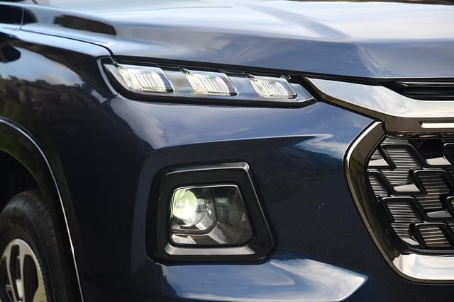 Headlight Image - 15059