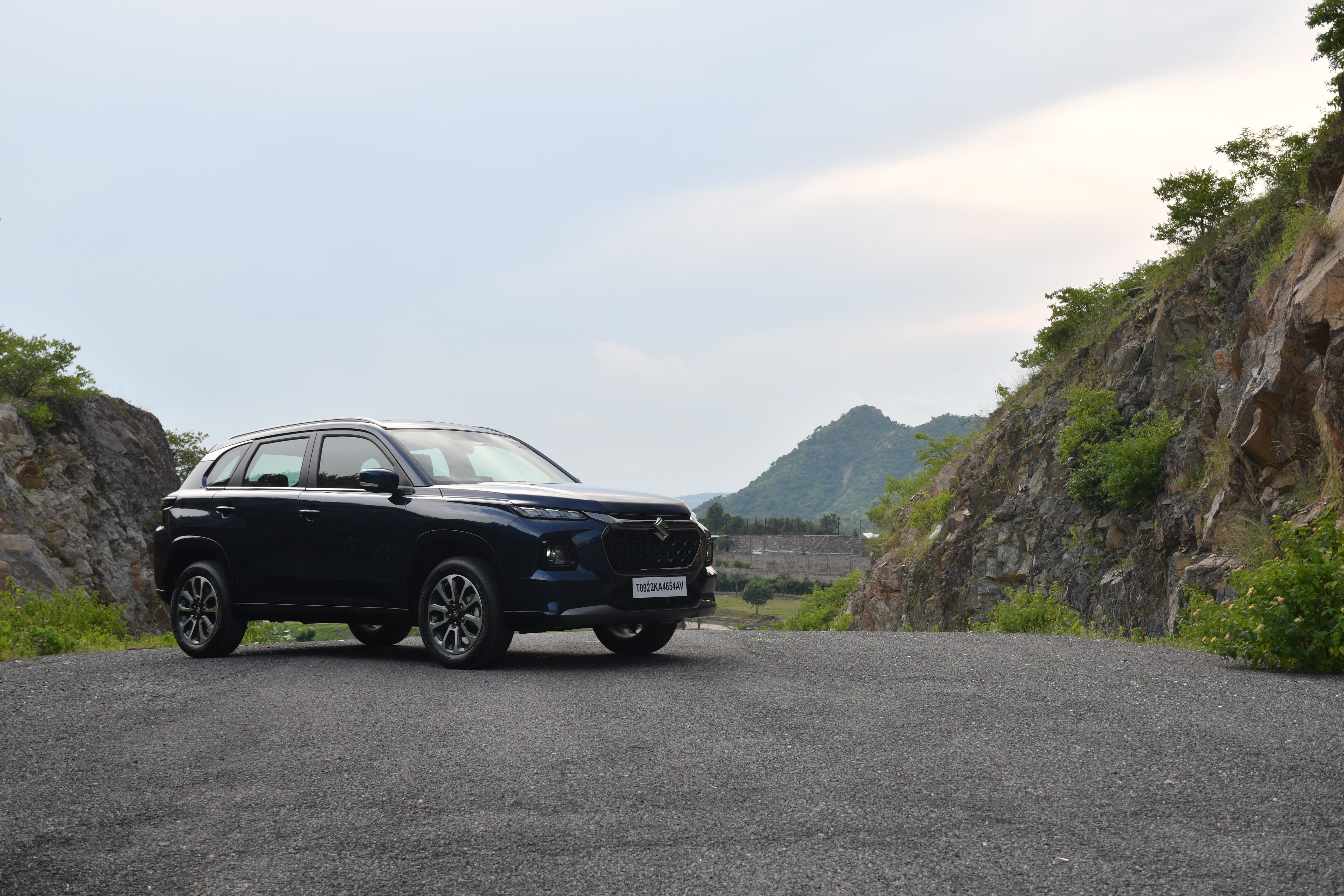 I am planning to upgrade my car from Maruti Ciaz and am considering the Maruti Victoris, Grand Vitara, Toyota Hyryder, Honda Elevate or Kia Seltos, with a maximum budget of ₹ 20 lakh. I need an...