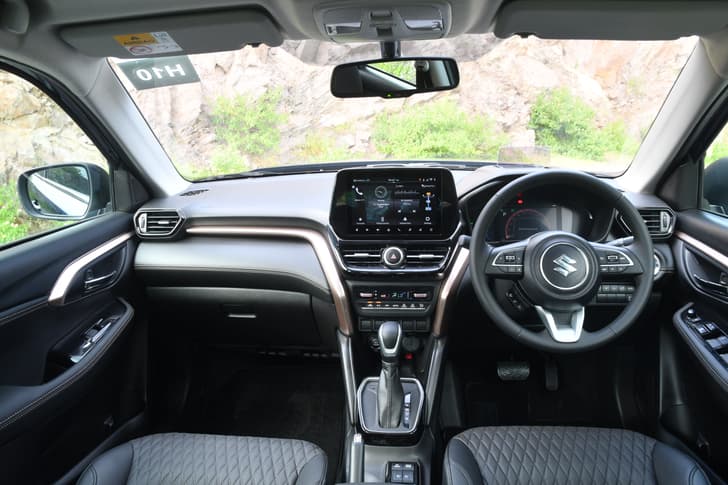 Maruti Suzuki Grand Vitara Dashboard