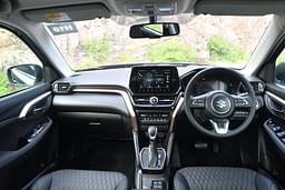 Maruti Suzuki Grand Vitara Dashboard