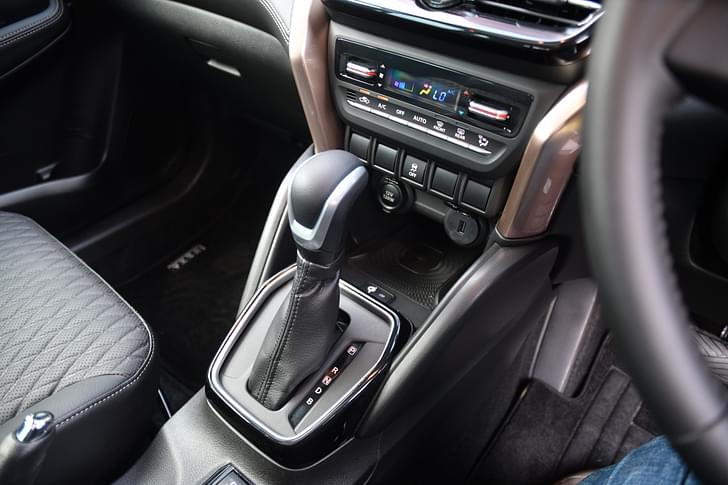 Maruti Suzuki Grand Vitara Front Row Seats