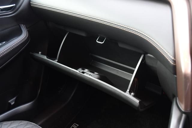 Glove Box Image - 15114