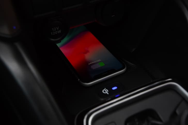 Maruti Suzuki Grand Vitara 12V Power Outlets