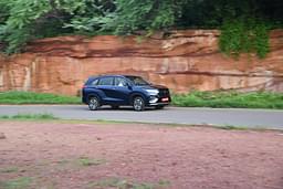 Maruti Suzuki Invicto Front Right Three Quarter