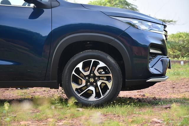 Alloy Wheels Image - 4214
