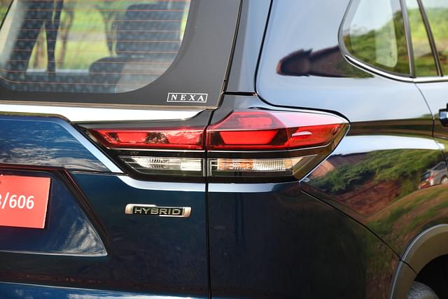 Rear View Image - 4215