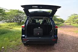 Maruti Suzuki Invicto Front Row Seats