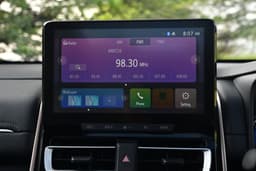 Maruti Suzuki Invicto Infotainment System