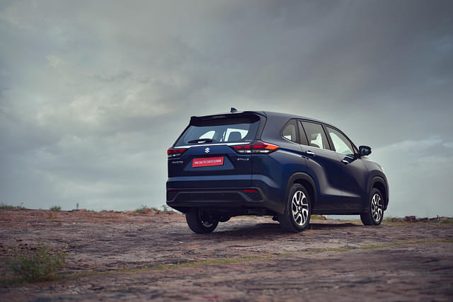 Rear View Image - 4233
