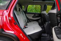 Maruti Suzuki Victoris Second Row Seats