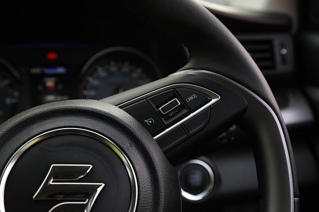 Steering Wheel Image - 9089