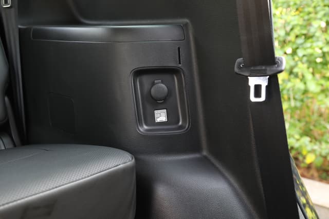 Charging Ports Image - 9119
